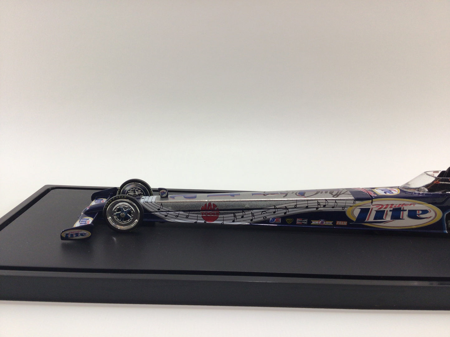 2002 Action 1/24 Scale Die Cast Top Fuel Dragster Larry Dixon Miller Lite Mac Tools Elvis Presley 25th Commemorative Car Autographed