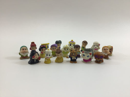 Blip Toys Squinkies Lot of 20 Minifigures Disney Snow White and Assorted Others