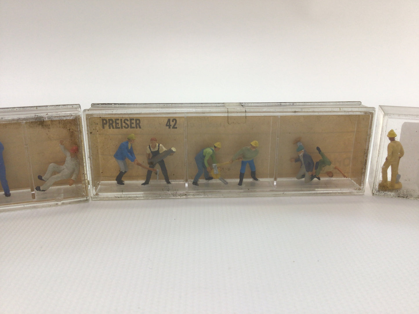 Model Railroad HO Scale Road Workers Lot Vintage Preiser Miniature Diorama Parts Pieces