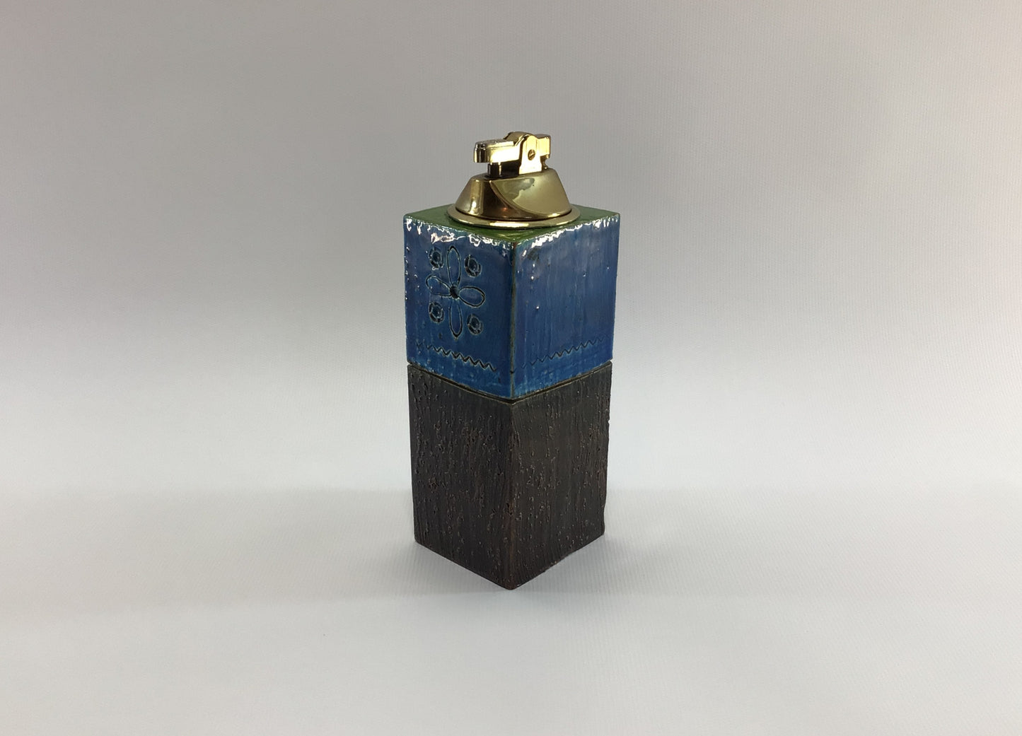 Mid Century Flower Power Table Lighter Made in Italy Ceramic Rosenthal Netter Home Decor