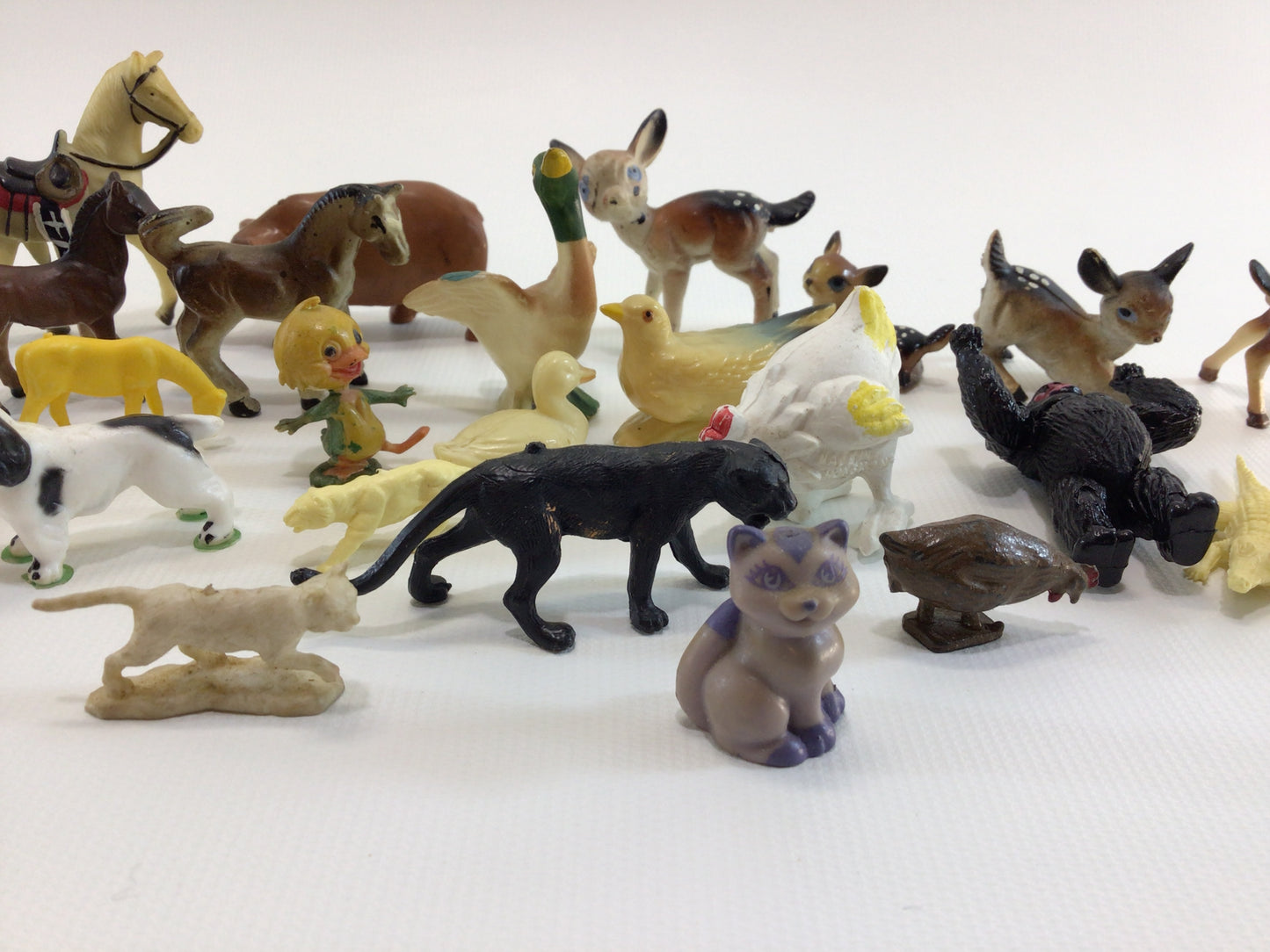 Wild Animals 1970s Plastic Collectible Toy Figurines 20 Assorted Pieces