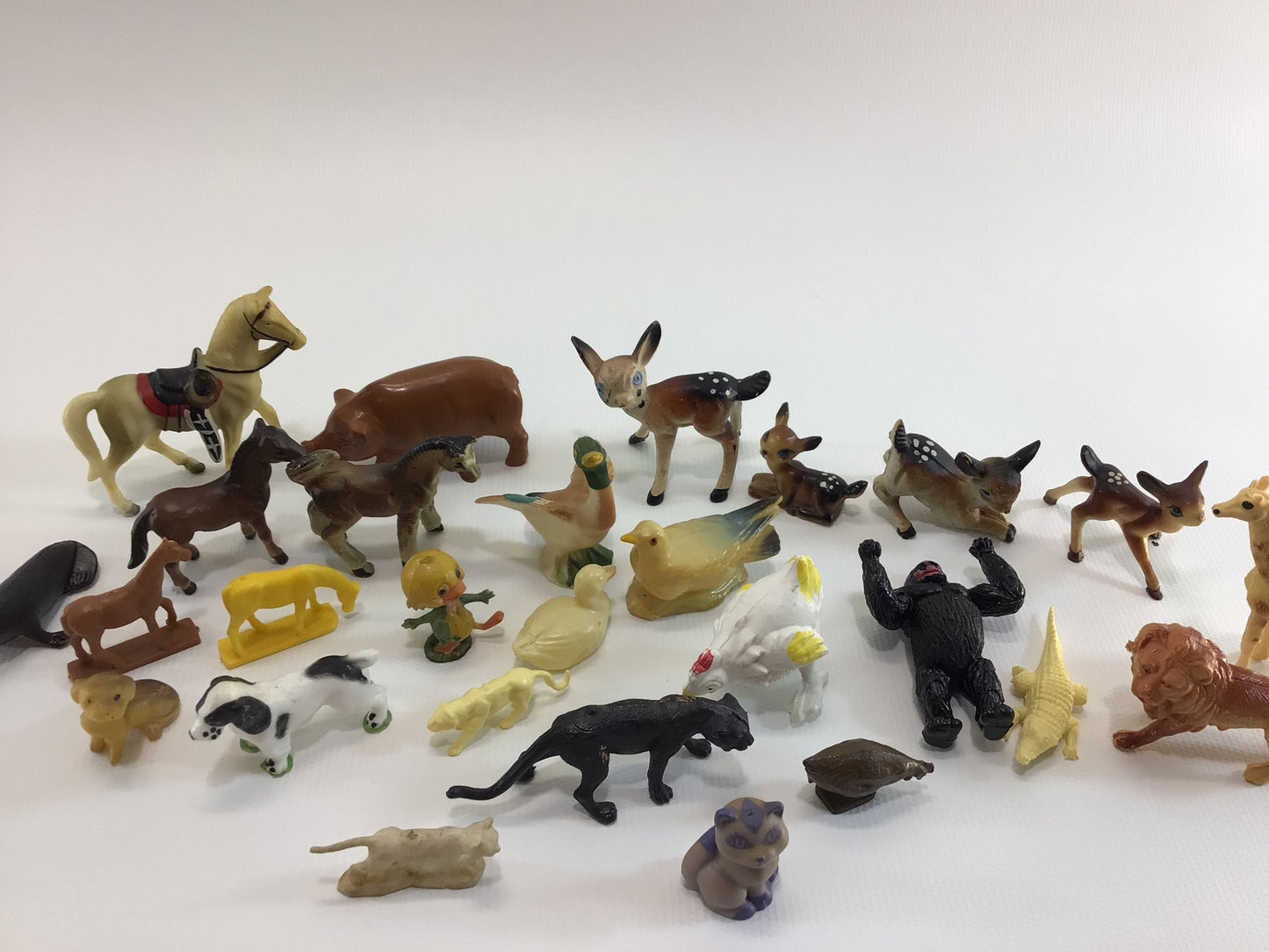 Wild Animals 1970s Plastic Collectible Toy Figurines 20 Assorted Pieces