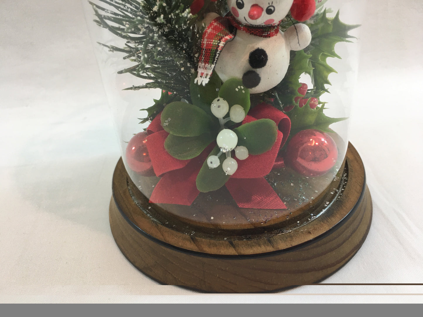 Snowman Holiday Glass Dome Table Top Christmas Home Decor