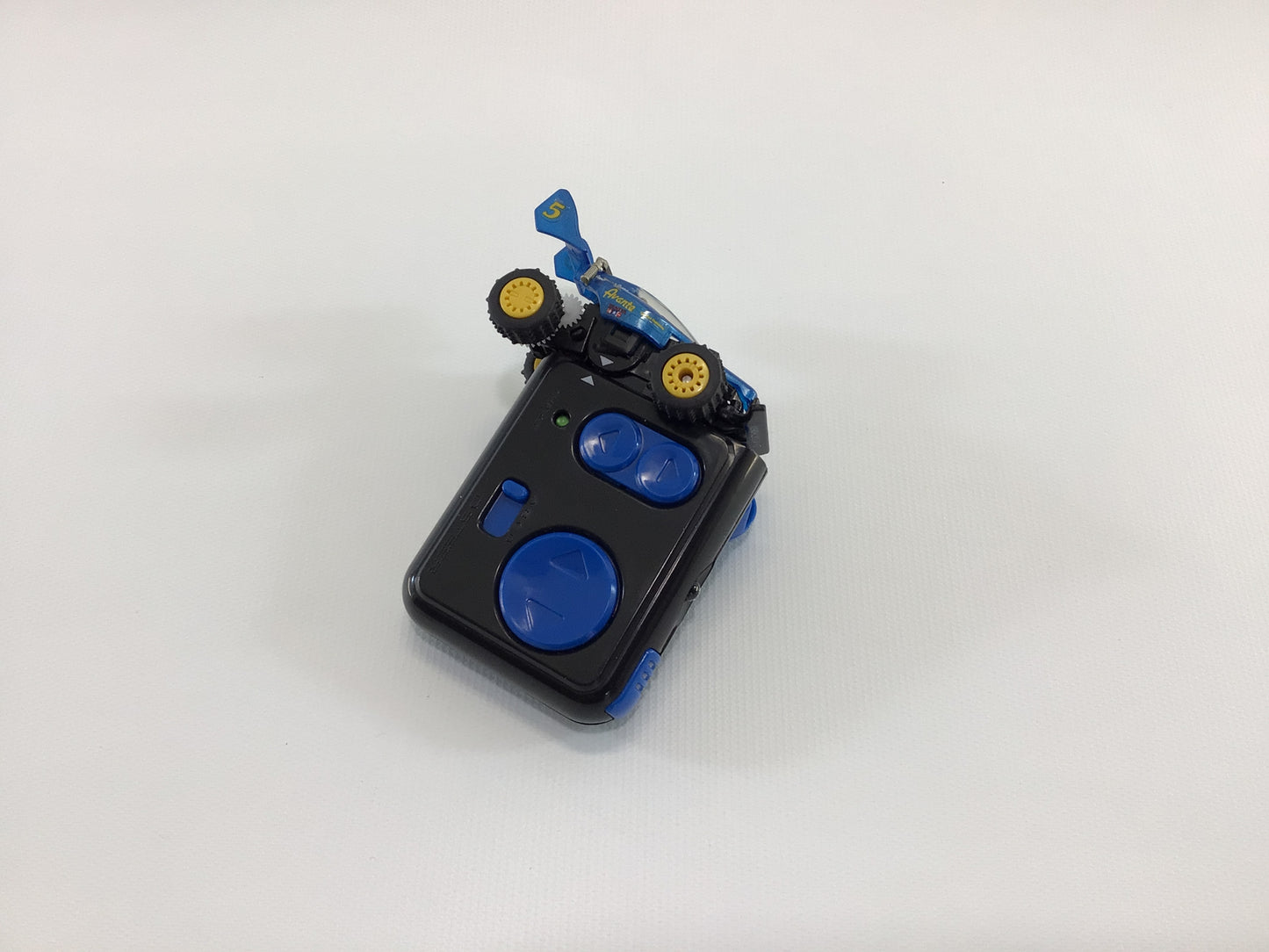 Takara TOMY Avante Q Steer Miniature Remote Control RC Blue No 5 Dune Buggy