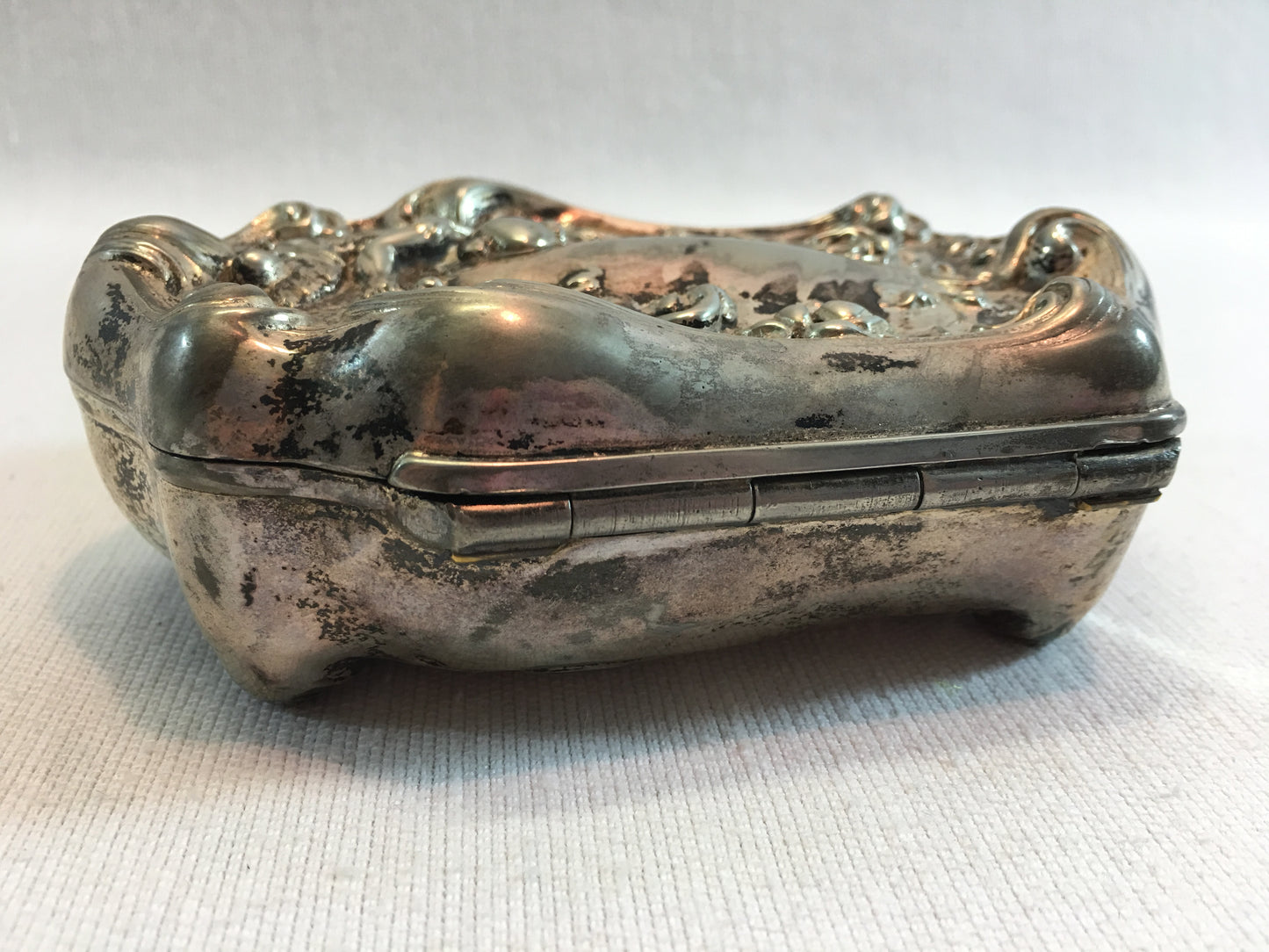 Art Nouveau Jewelry Casket Footed Forbs Silver Company Floral Design Dresser Trinket Box Quadruple Plate