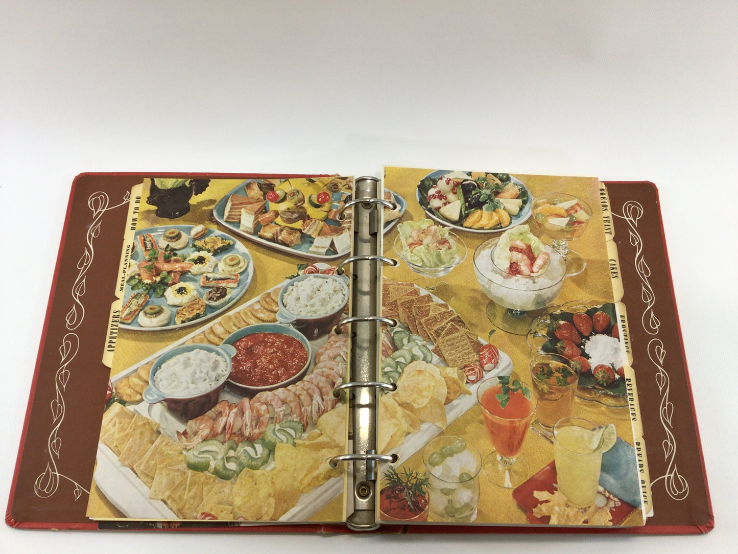 Betty Crocker's Picture Cook Book Copyright 1950 1st Edition 7th Printing Ring Binder Vintage Cookbook