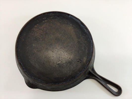 Cast Iron Skillet Miami No. 9 with Heat Ring Antique Collectible Cookware Home Decor