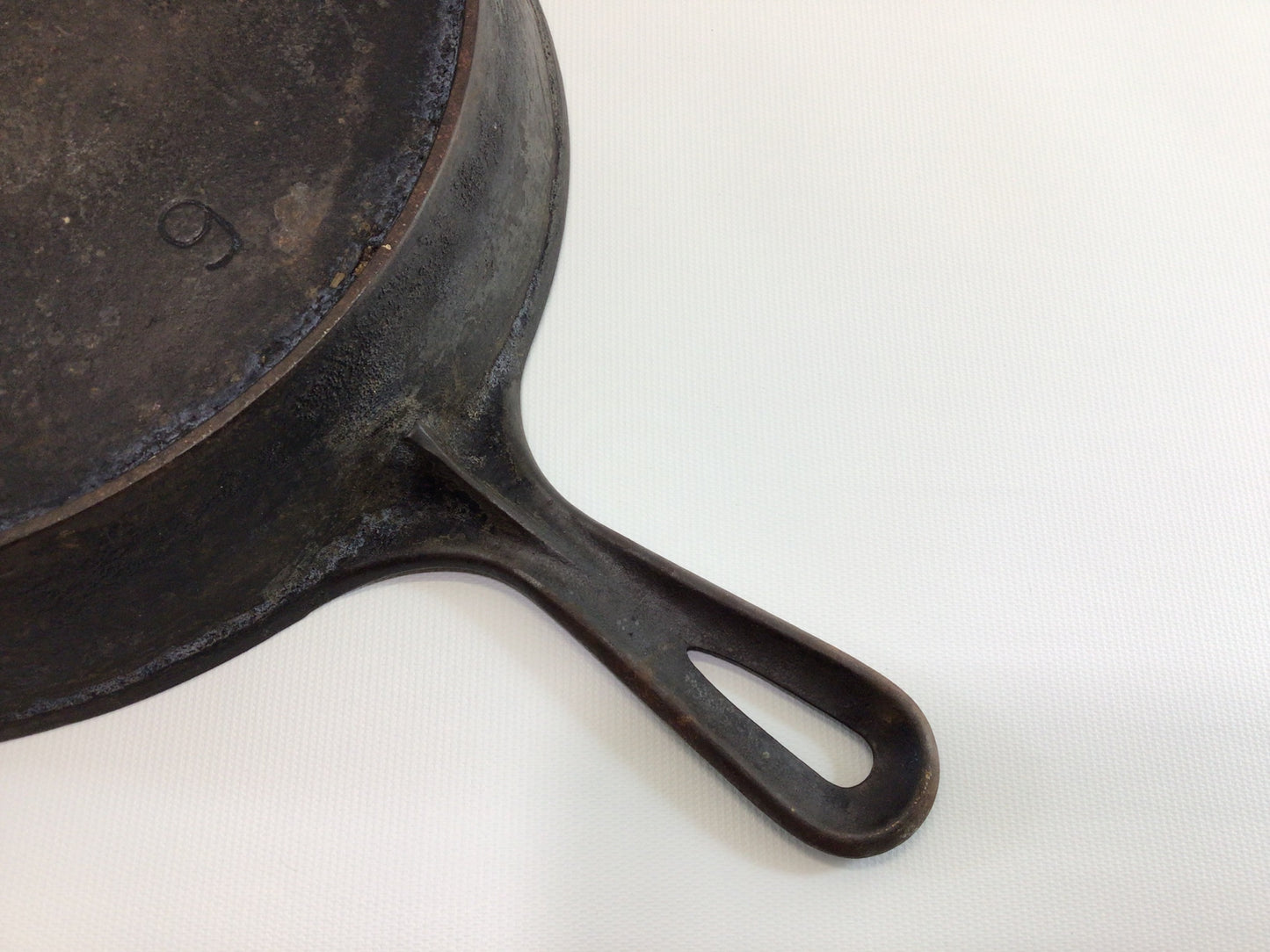 Cast Iron Skillet Miami No. 9 with Heat Ring Antique Collectible Cookware Home Decor