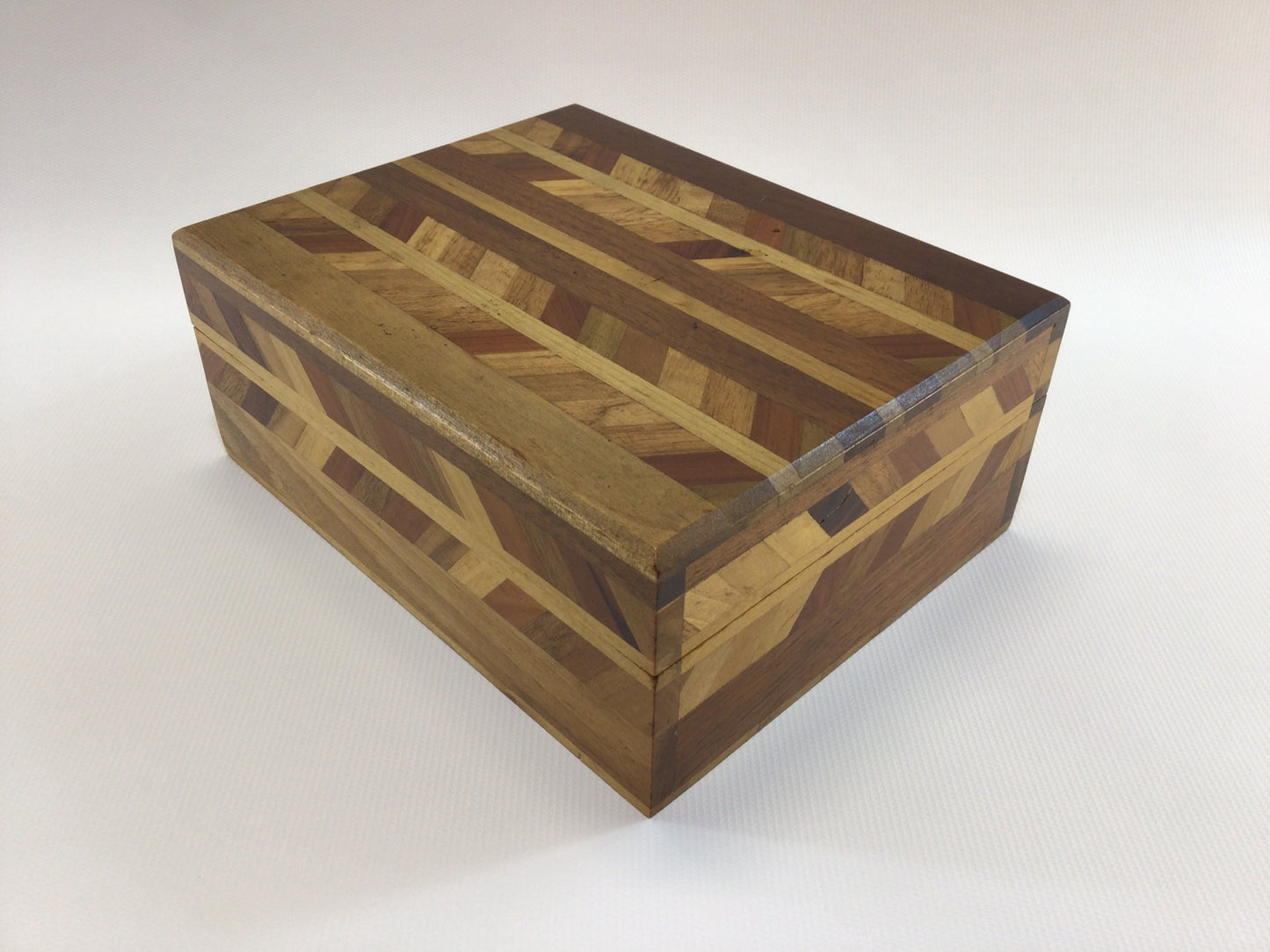 Stereoscope Viewer Sawyer's Tru-Vue with 12 Films in Segmented Wood Presentation Box