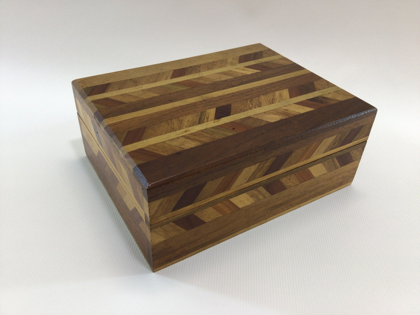 Stereoscope Viewer Sawyer's Tru-Vue with 12 Films in Segmented Wood Presentation Box