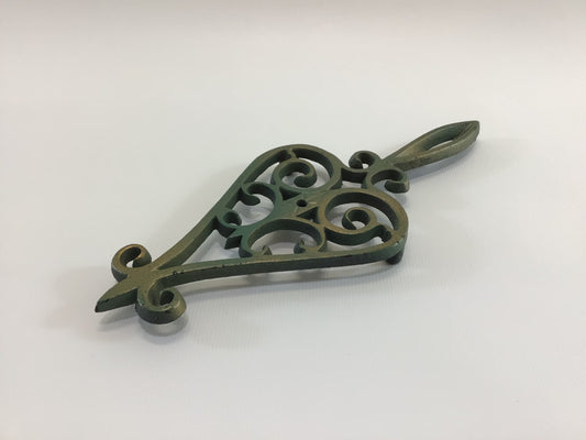 Teardrop Sad Iron Trivet T-18 Vintage Cast Iron Home Decor JZH 1952