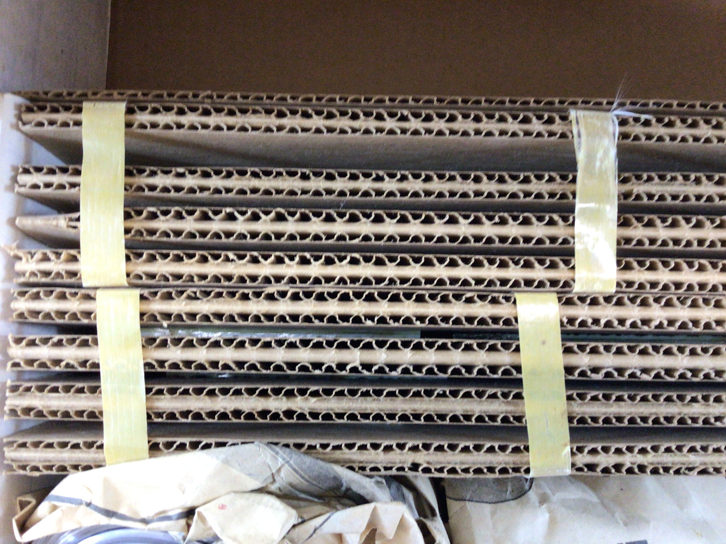 New Royal Piccadilly Hanging Lamp Kit American Handicrafts Tiffany Style Cathedral Glass DIY Home Decor 1971 Tandy Corp.