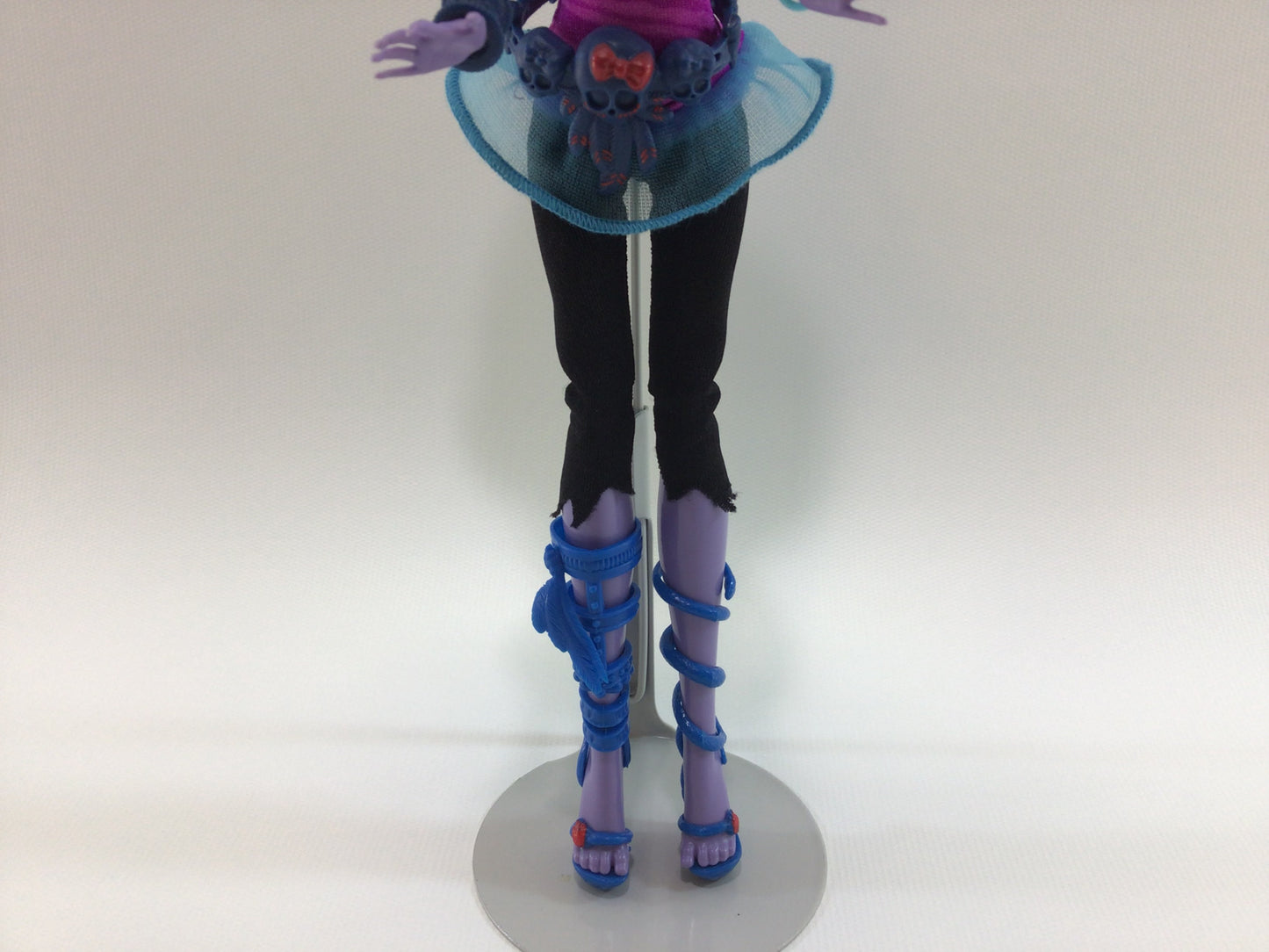 2013 Monster High Jane Boolittle Self Standing Signature Series Fashion Doll