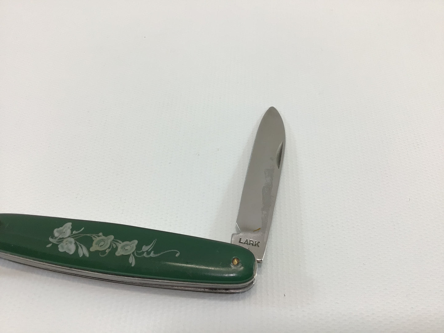 Lark Stainless Steel Single Blade Pocket Knife Vintage Souvenir Tropical Palm Trees Motif