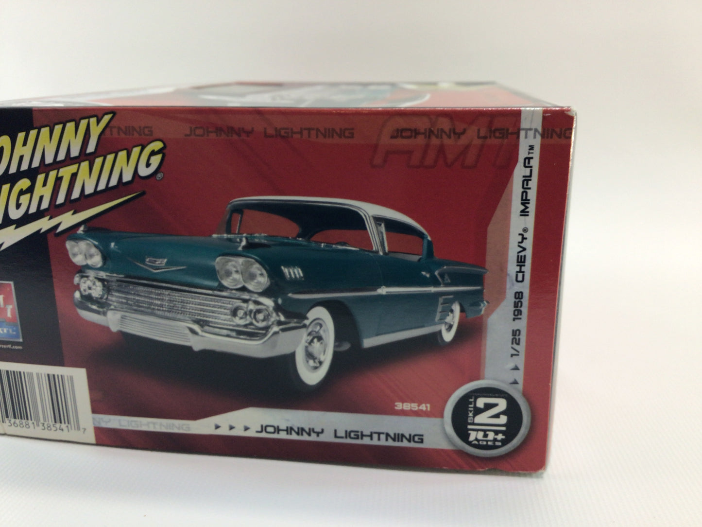 Johnny Lightning 1/25 Scale AMT Ertl Blue 1958 Chevy Impala Model Kit 38541