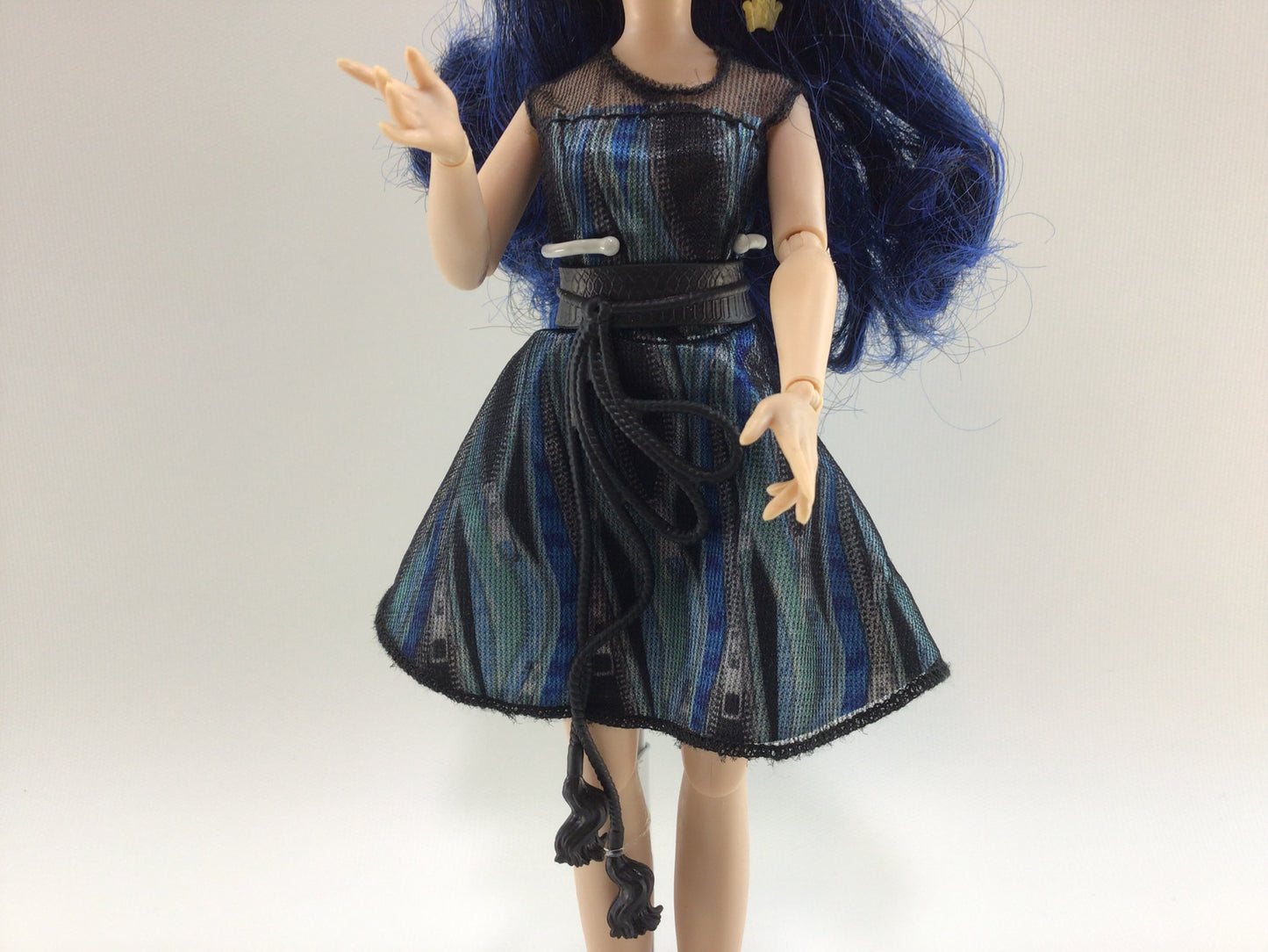 Disney 2014 Descendants of the Lost Isle Evie Fashion Doll