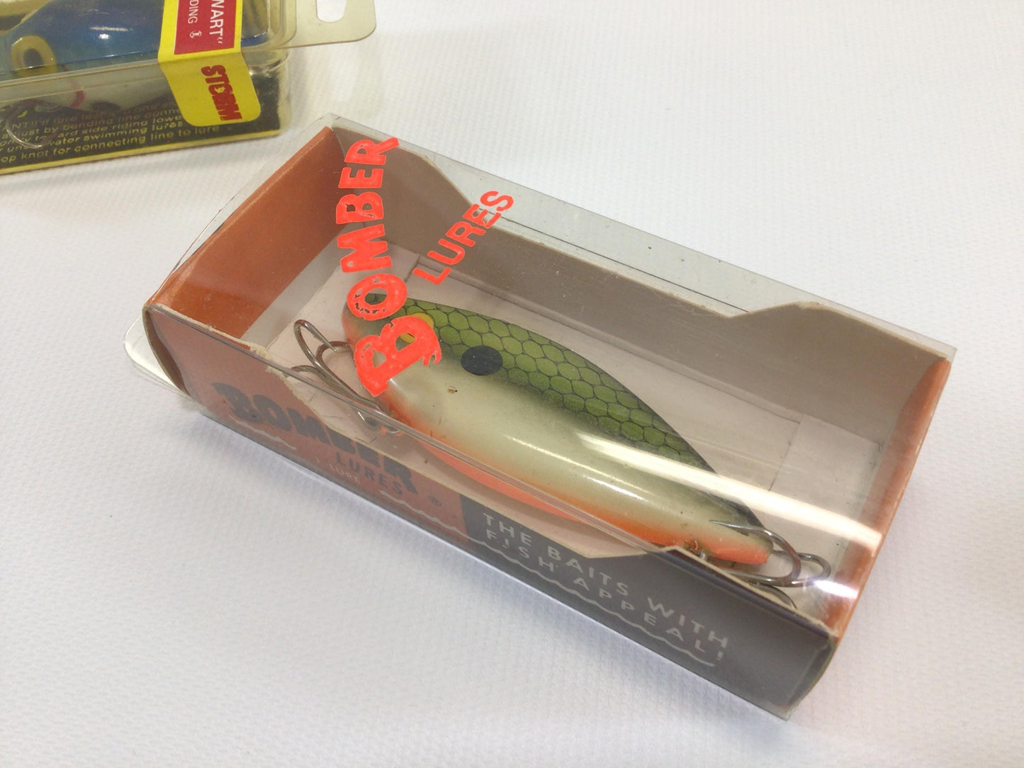 Crankbait Fishing Lure Vintage in Box Outdoor Sporting Equipment - CHOOSE ONE