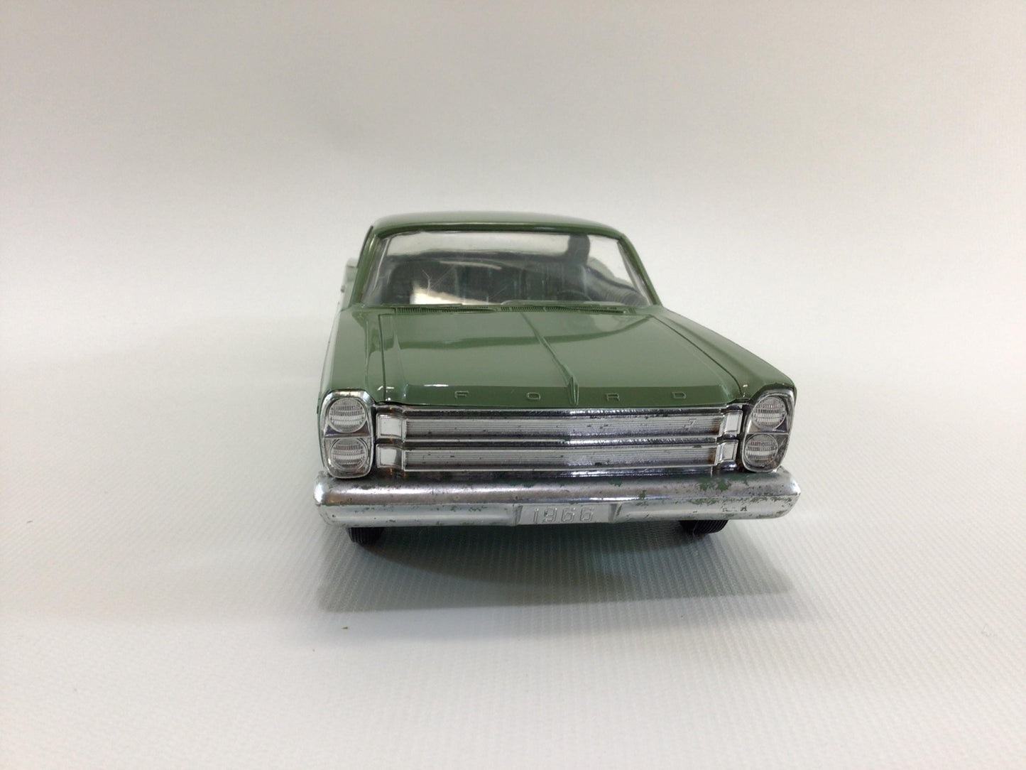 FORD Galaxie 500 1966 Dealer Promo Vintage Hard Plastic 1:25 Scale Toy Car