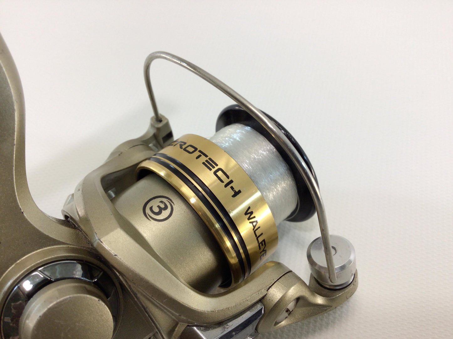 Lightweight Fishing Tackle Microtech Walleye 3 Spinning Reel Vintage Outdoor Sporting Equipment