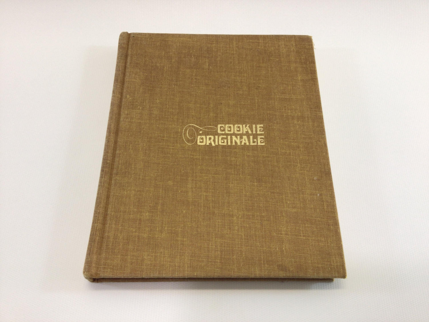 Vintage Cookie Cookbook Hardcover Recipes Cookie Originale Has Recipes and Great 1960's  Photographs