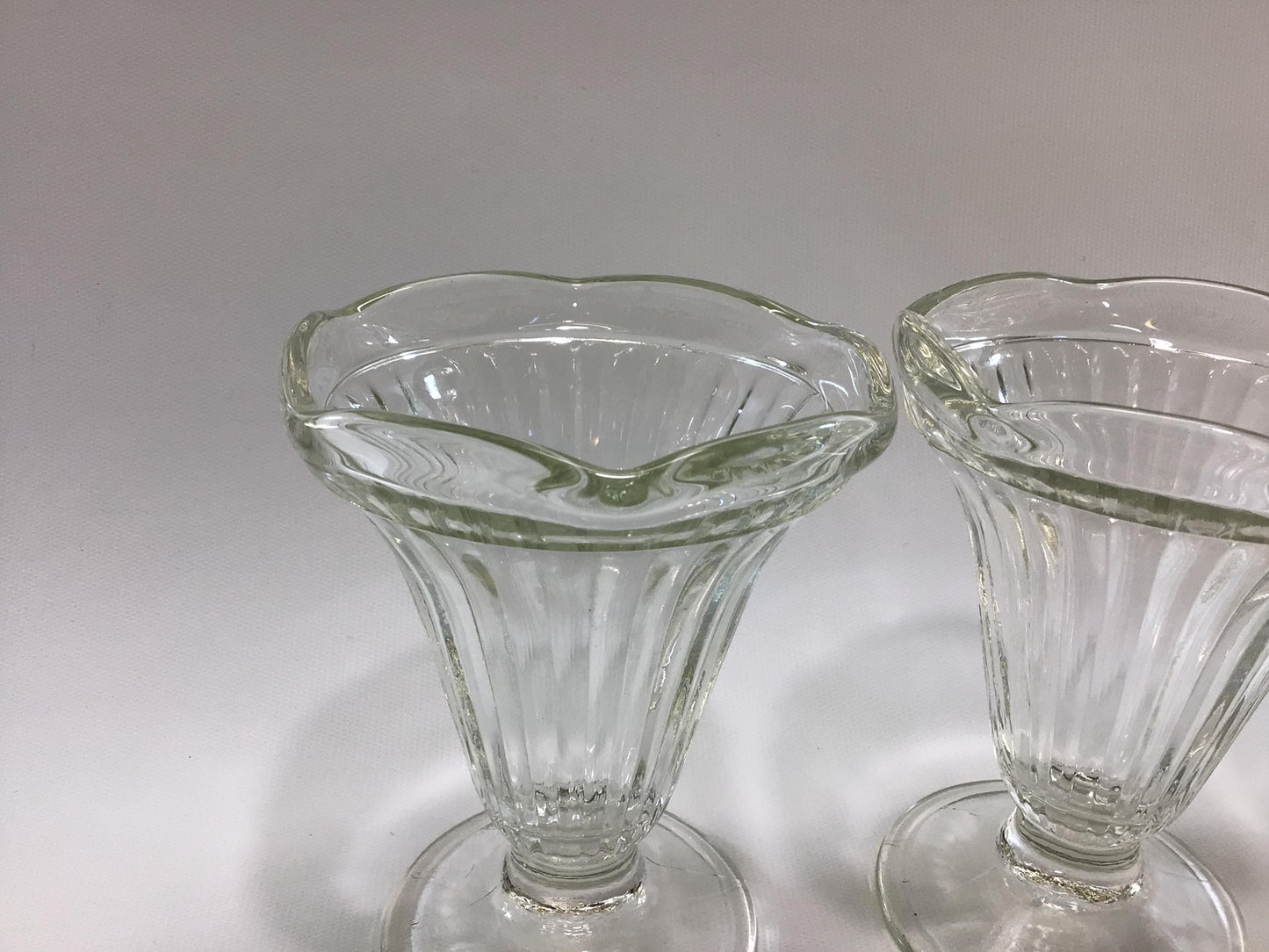 Sundae Glasses Set of 4 Antique Ribbed Soda Fountain Ice Cream Parlor Dining Home Decor