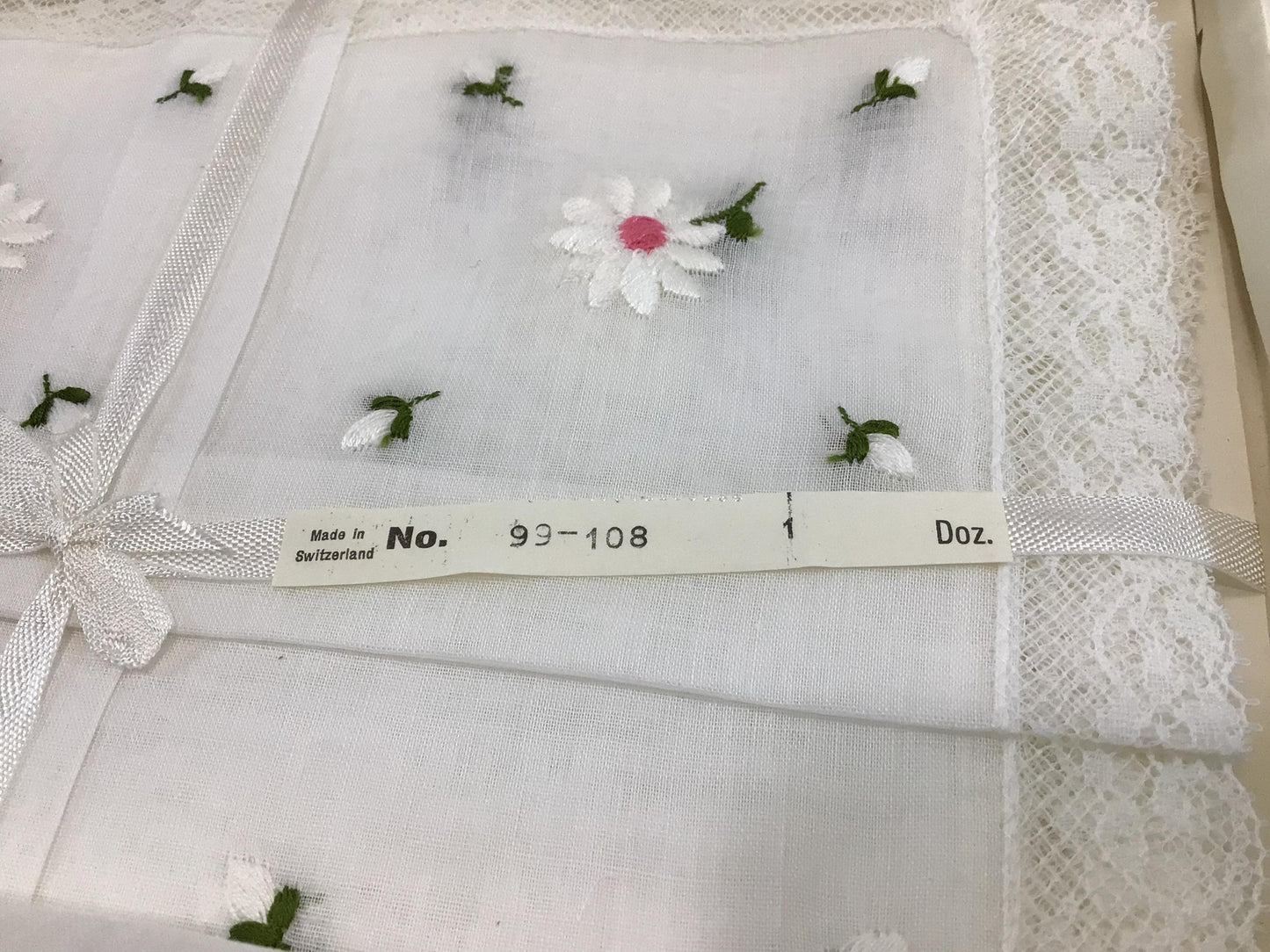 Ladies Handkerchief Set Embroidered White Daisies All Cotton Vintage Nasharr Made in Switzerland Box of 1 Dozen