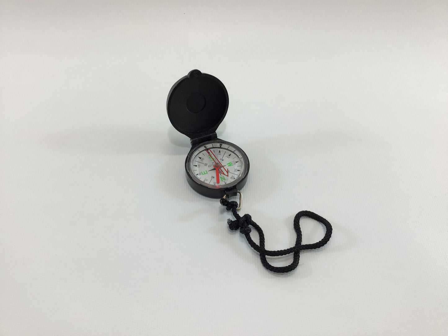 Edge Mark Pocket Compass Closed Face Made in Japan Vintage Hiking Outdoor Sporting Equipment