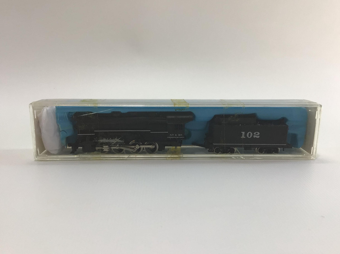 AT & SF Locomotive 10122 and Tender 102 Vintage Atlas N Scale Model Railroad Toy Train Engine