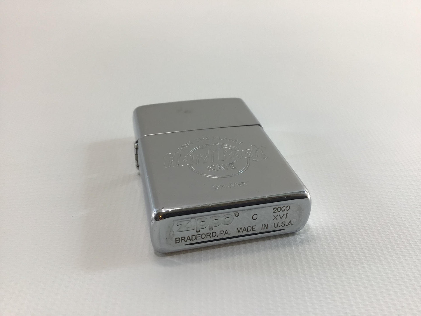 Zippo Cigarette Lighter 2000 High Polish Chrome Denver Hard Rock Cafe Vintage Tobacciana