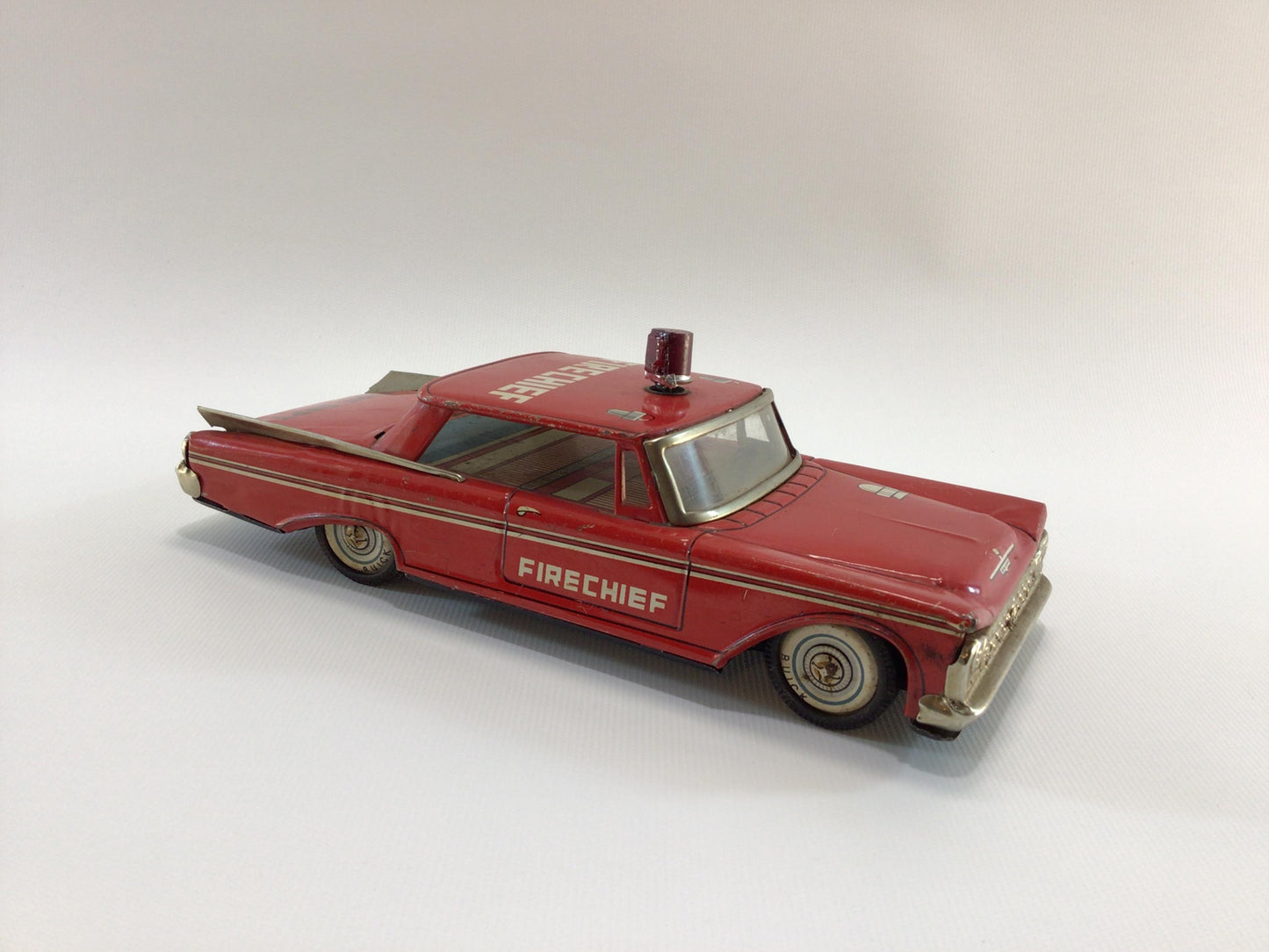 Yonezawa Buick Fire Chief Car Tin Lithograph Friction Vintage Made in Japan Toy