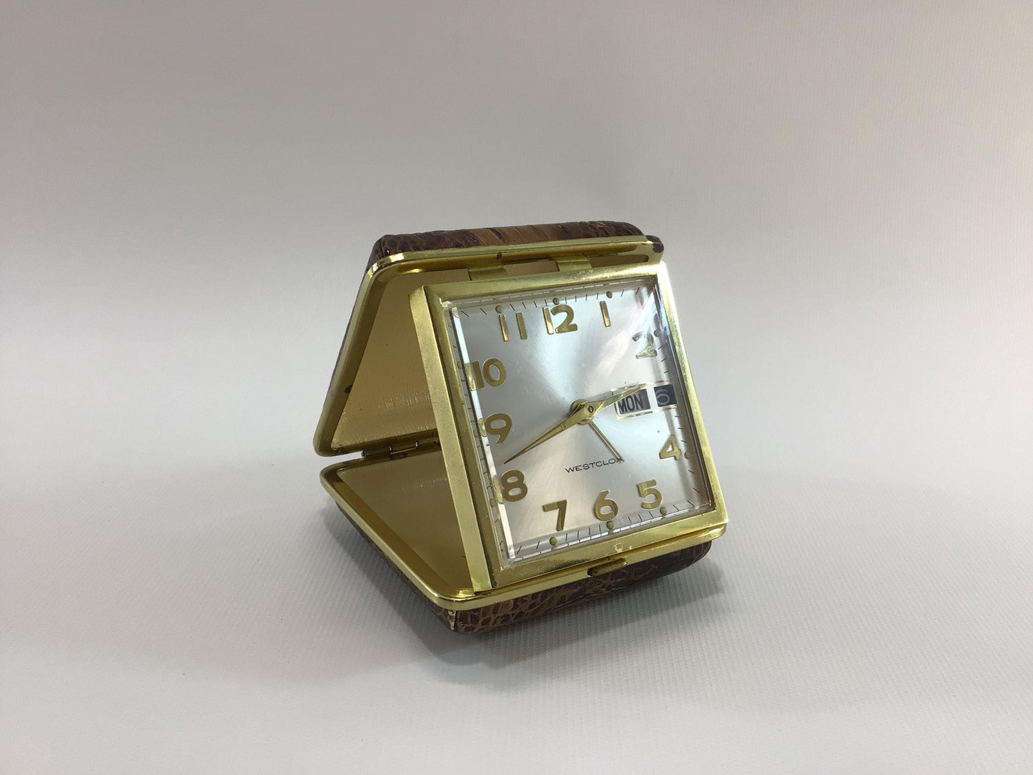 Westclox Travel Alarm Calendar Clock Japan Movement in Faux Alligator Skin Case Vintage Mechanical Wind