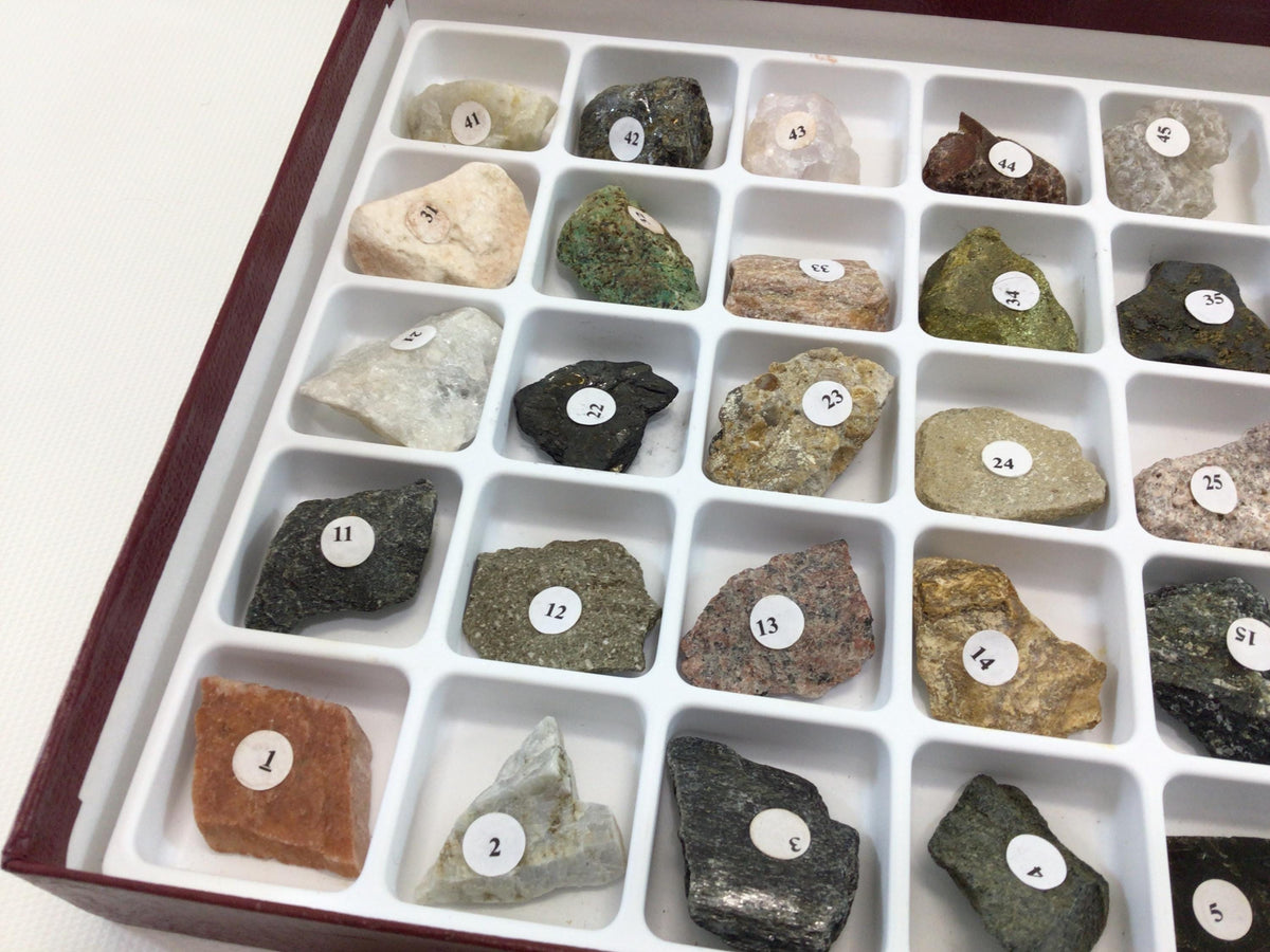 Rock and Minerals Carolina Classroom Collection GEO 190