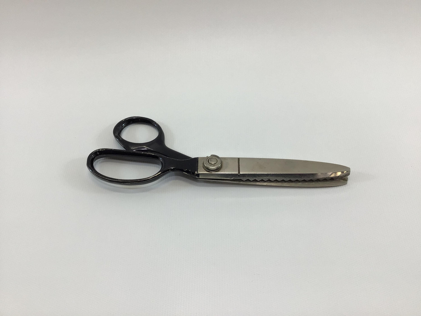 Wiss Pinking Shears Left Handed Model CB7 Quality Made in USA Vintage Sewing Notion Tool