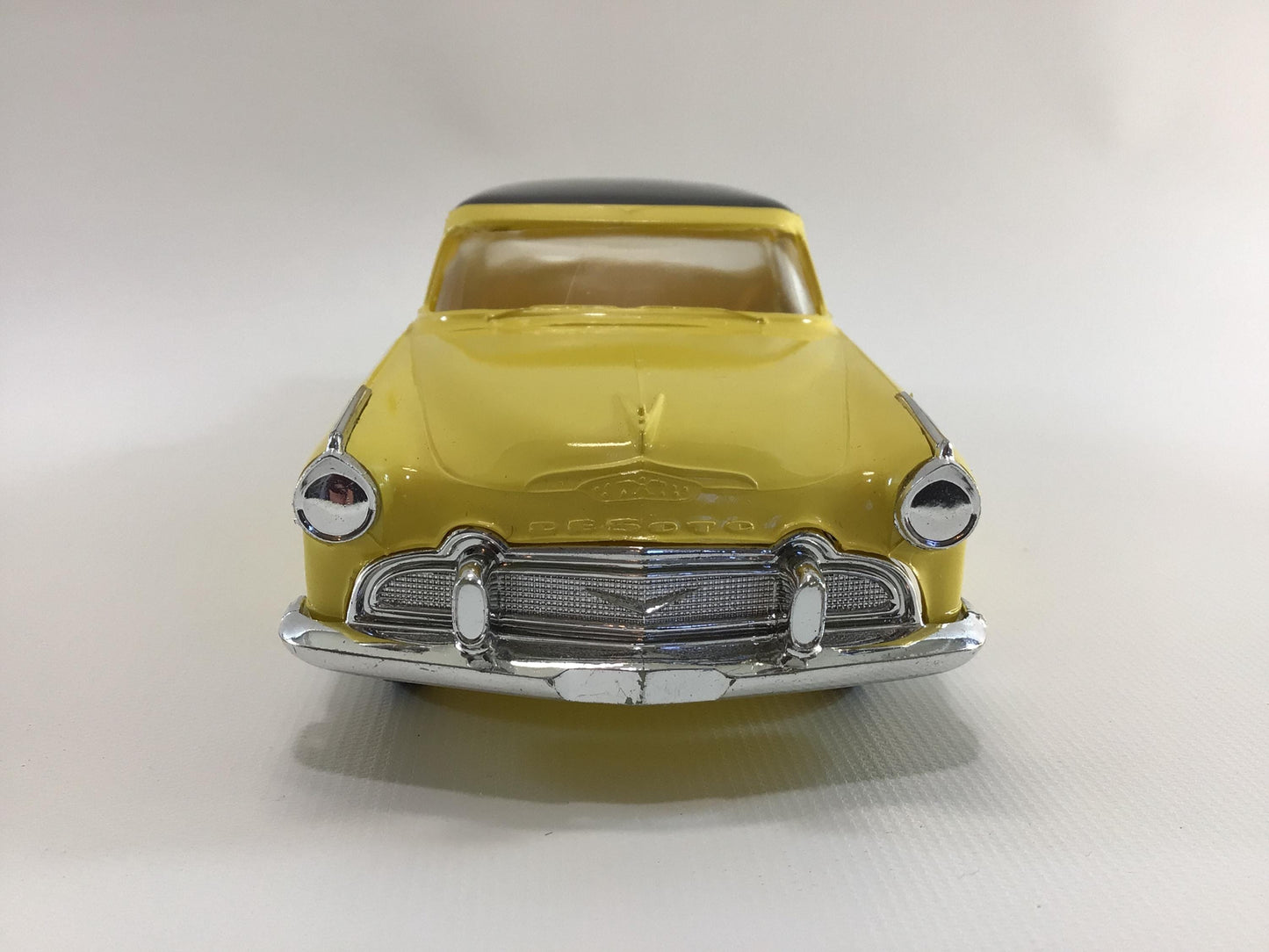 Johan Detroit Vintage Dealer Promo Car 1956 Desoto 4 Door Hardtop Sedan Hard Plastic 1:25 Scale Toy