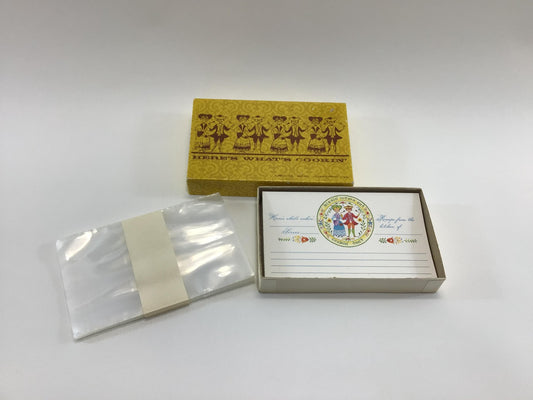 Vintage Recipe Cards Current Here's What's Cookin' Box 2020 with Plastic Sleeves