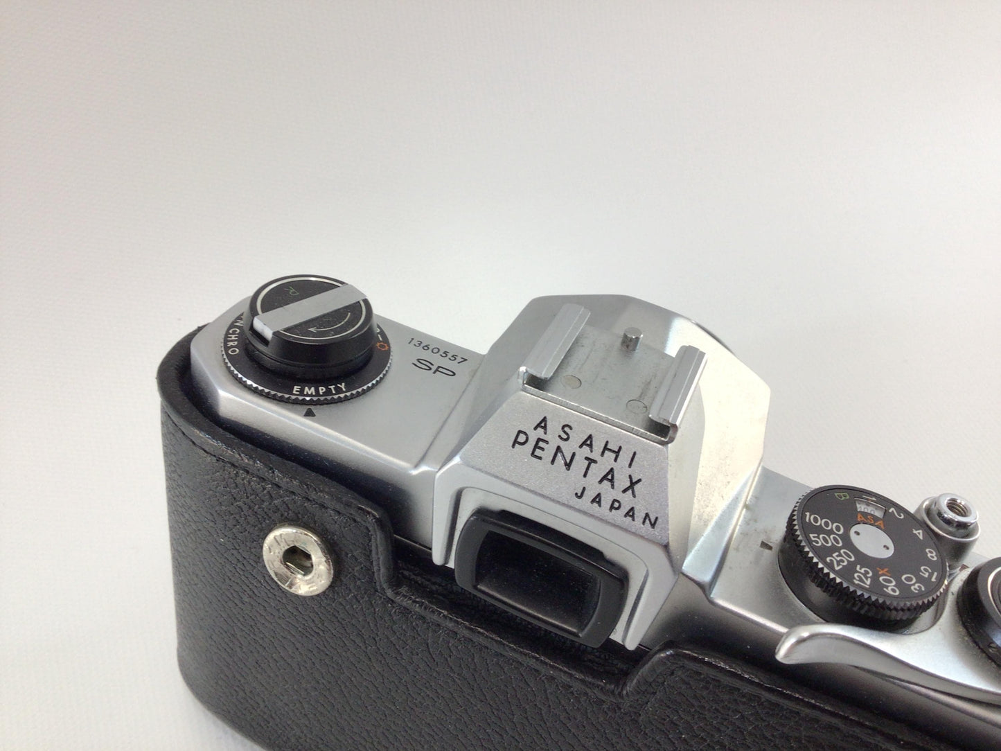 Pentax 35mm Camera Asahi SP Spotmatic Vintage Photography Equipment - Untested