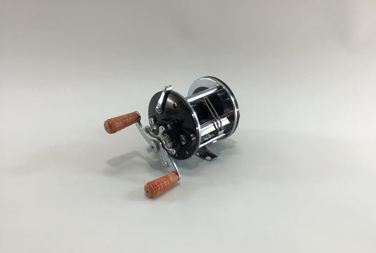 Penn Reel Baitcasting Fishing Reel No 109 Vintage Fishing Tackle