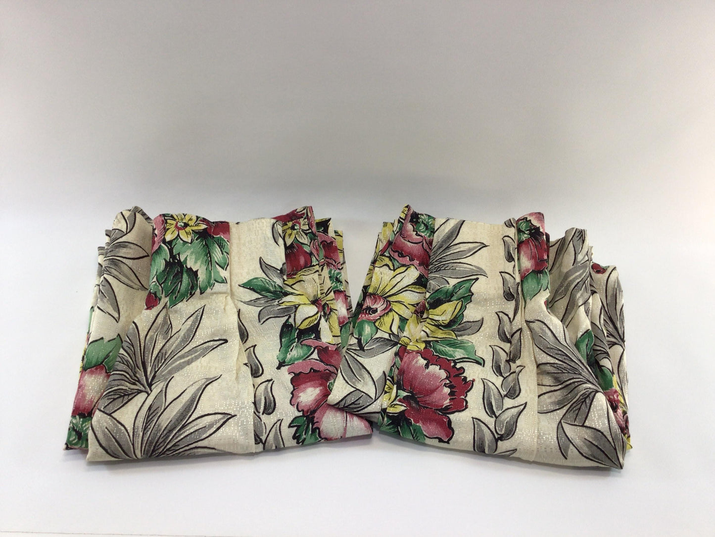 Retro 70s Floral Pattern Vintage Pinch Pleat Drapes 39 x 86 Inch Pair of Panels
