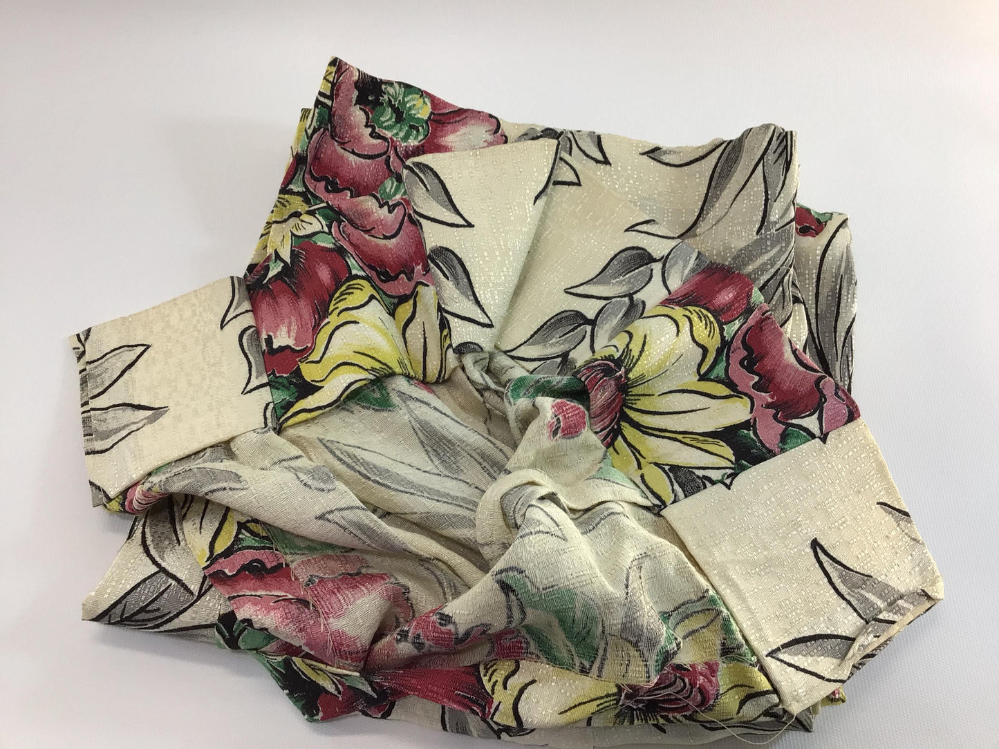 Retro 70s Floral Pattern Vintage Pinch Pleat Drapes 39 x 86 Inch Pair of Panels