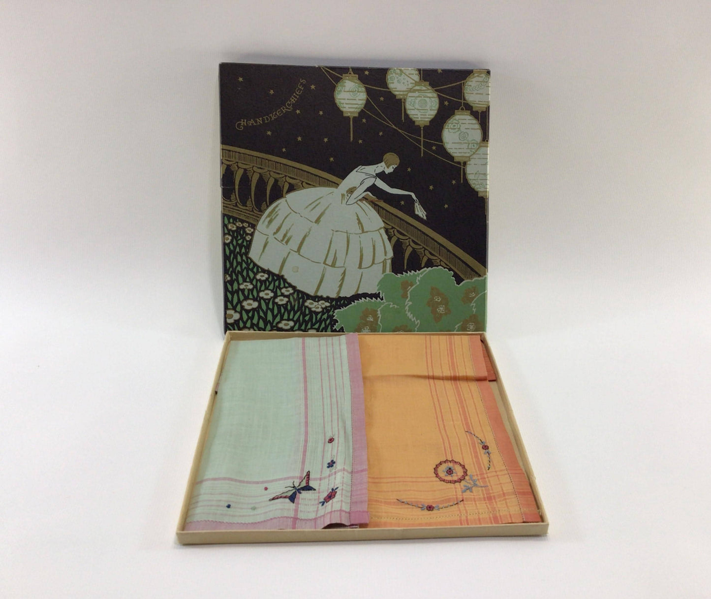 Embroidered Linen Vintage Ladies Handkerchiefs in Original Gift Box