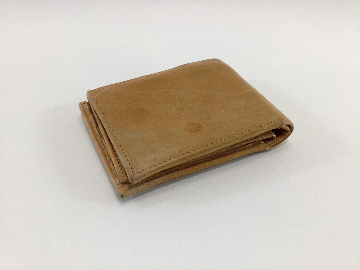 Vintage Tan Soft Leather Bi-Fold Billfold Wallet with 3 Money Compartments