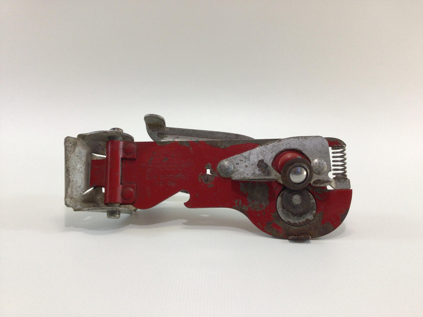 Red Dazey Speedo Can Opener No 64 Vintage Farmhouse Country Kitchen Wall Mount Hand Tool Utensil