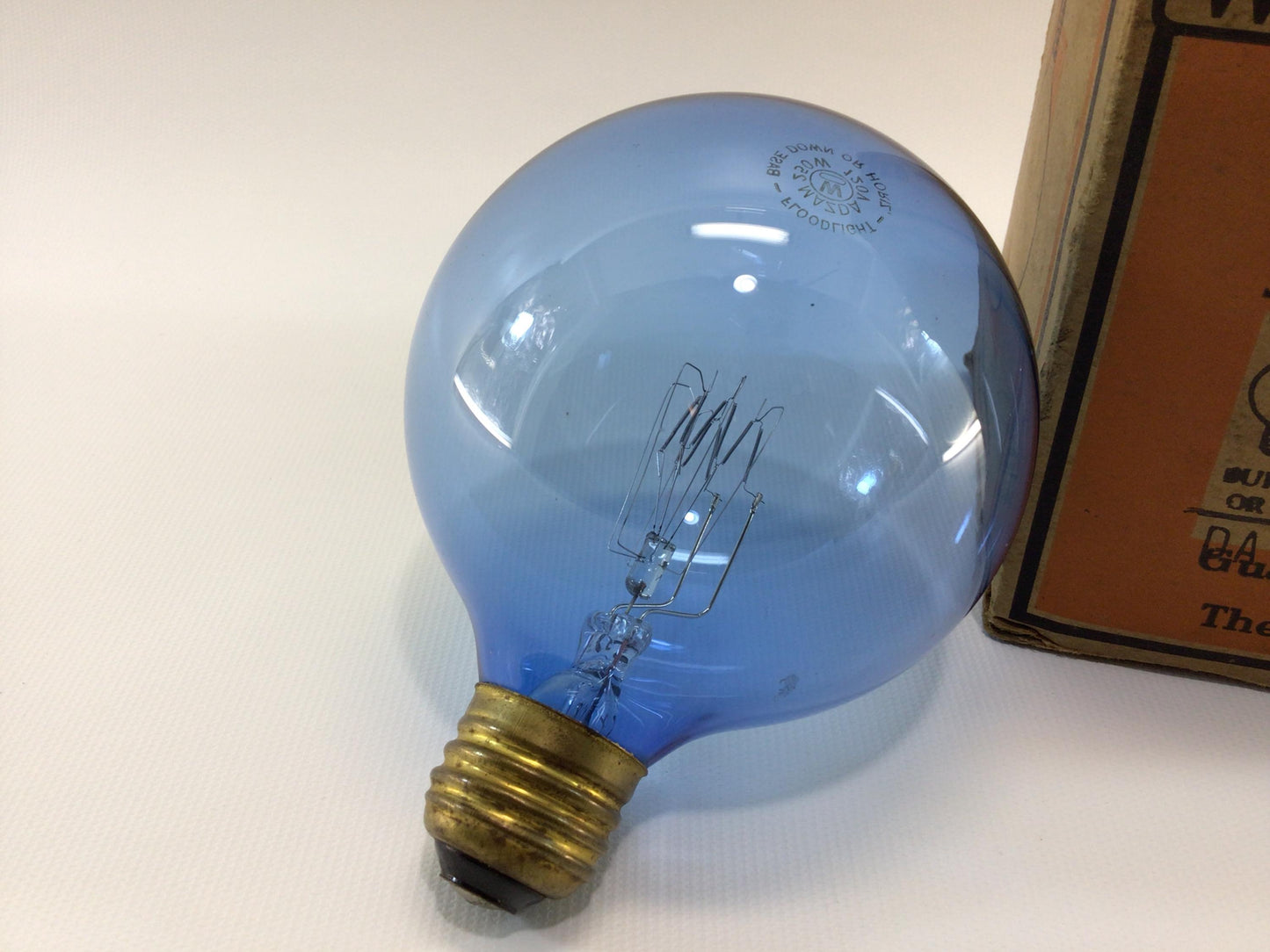 Vintage Westinghouse Mazda Lamps 250 Watt 120 Volt G-30 Floodlight Bulb - Tested Working