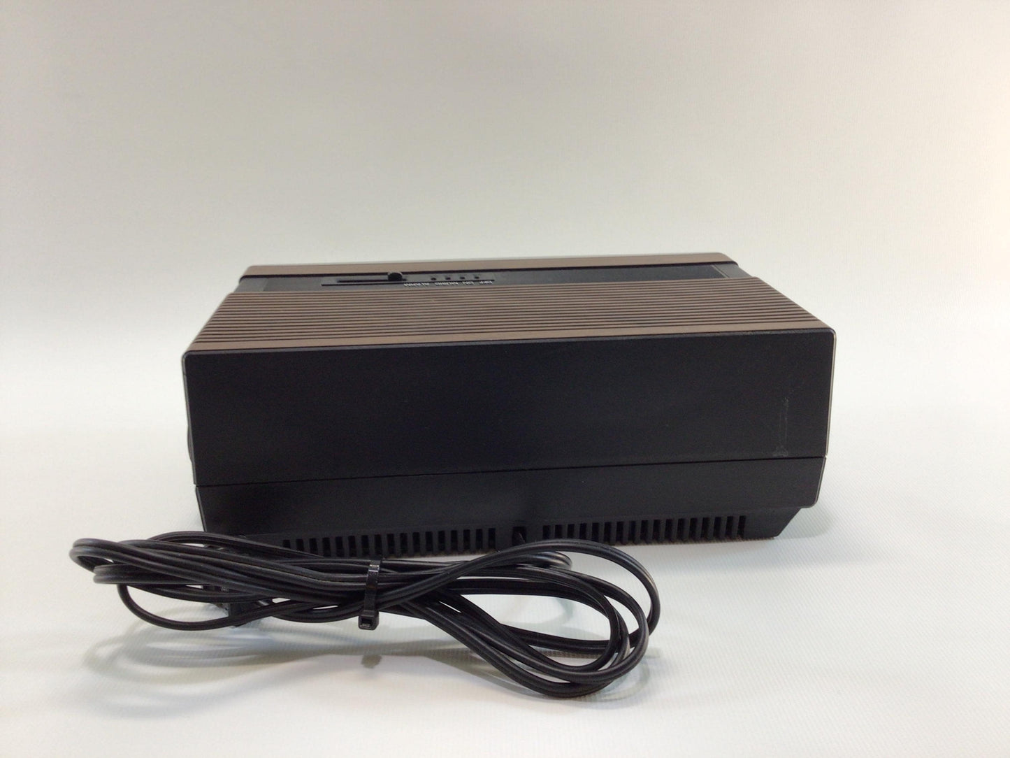 General Electric GE Flip Alarm Clock AM/FM Radio Model 7-4305C Vintage Electronics Device