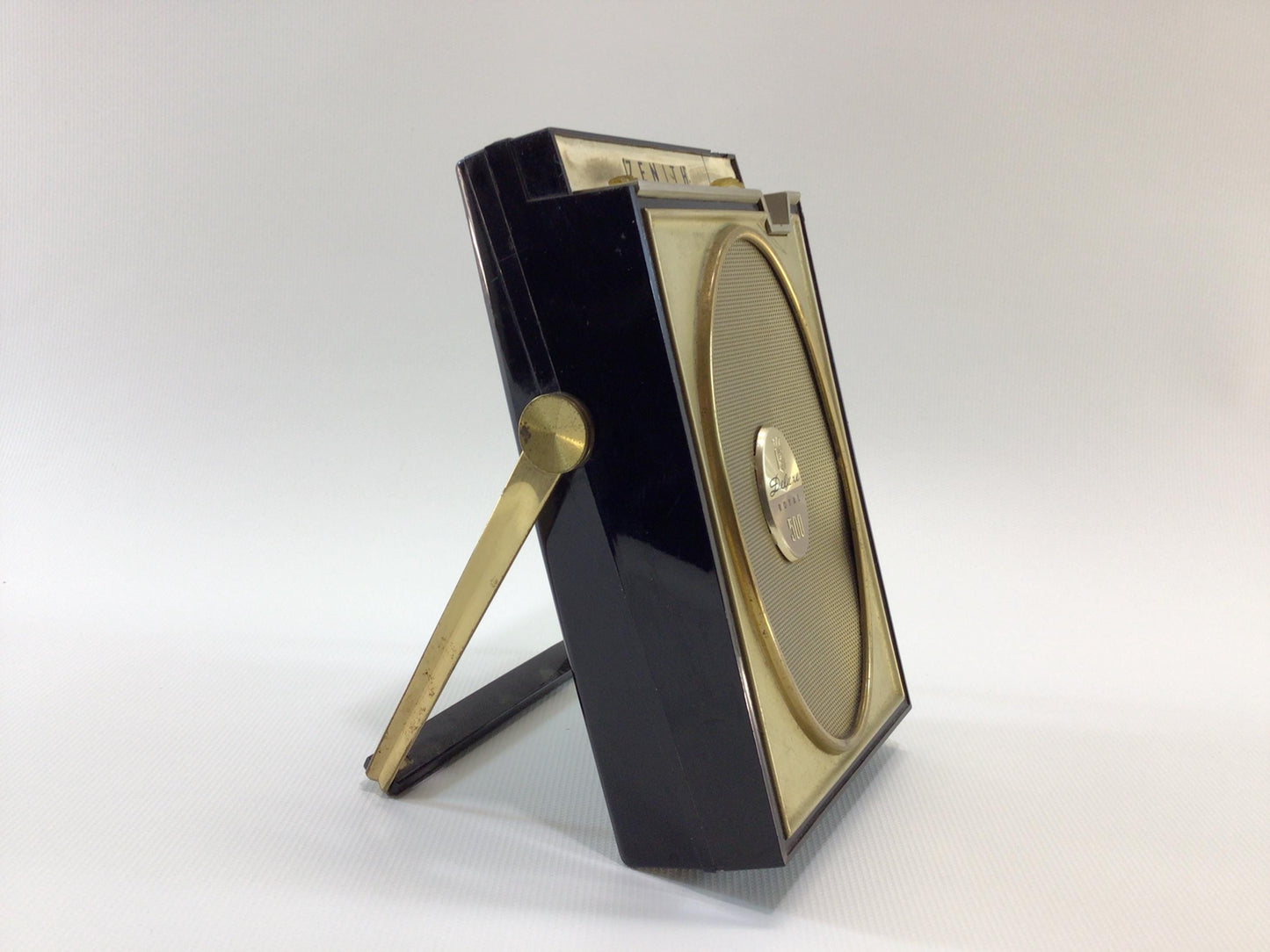 Zenith Deluxe Royal 500 Eight Transistor MW Radio Vintage Analog Audio Electronics - Nonworking Parts Repair Display