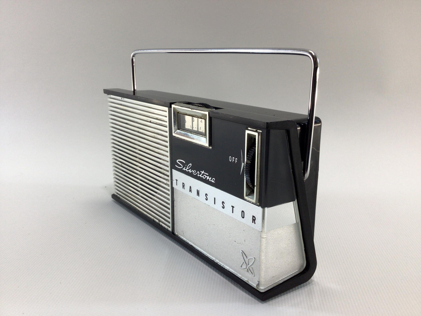 Vintage 6 Transistor Pocket MW Radio Sears Roebuck Silvertone Model 214 Analog Audio Electronics - Nonworking Parts Repair Display