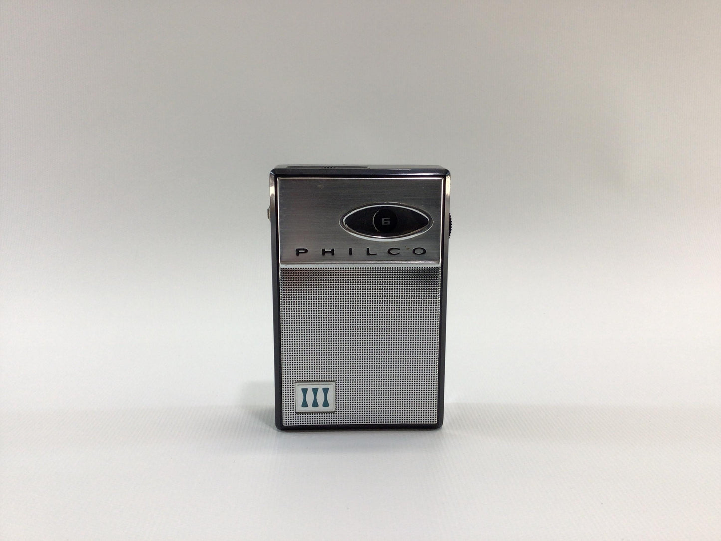 Vintage 6 Transistor Pocket AM Radio Philco Model NT-600-BKG Analog Audio Electronics - Nonworking Parts Repair Display