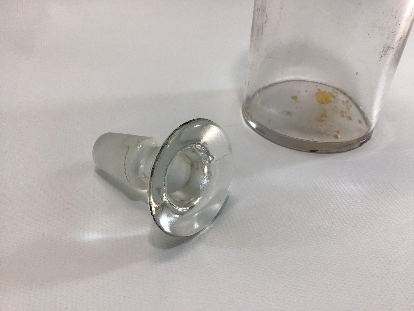 Antique Clear Glass Ground Stopper Apothecary Medicine Bottle