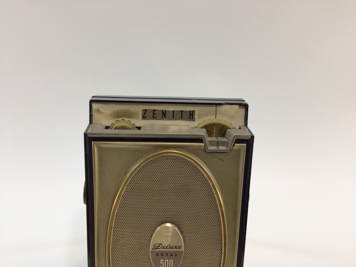 Zenith Deluxe Royal 500 Eight Transistor MW Radio Vintage Analog Audio Electronics - Nonworking Parts Repair Display
