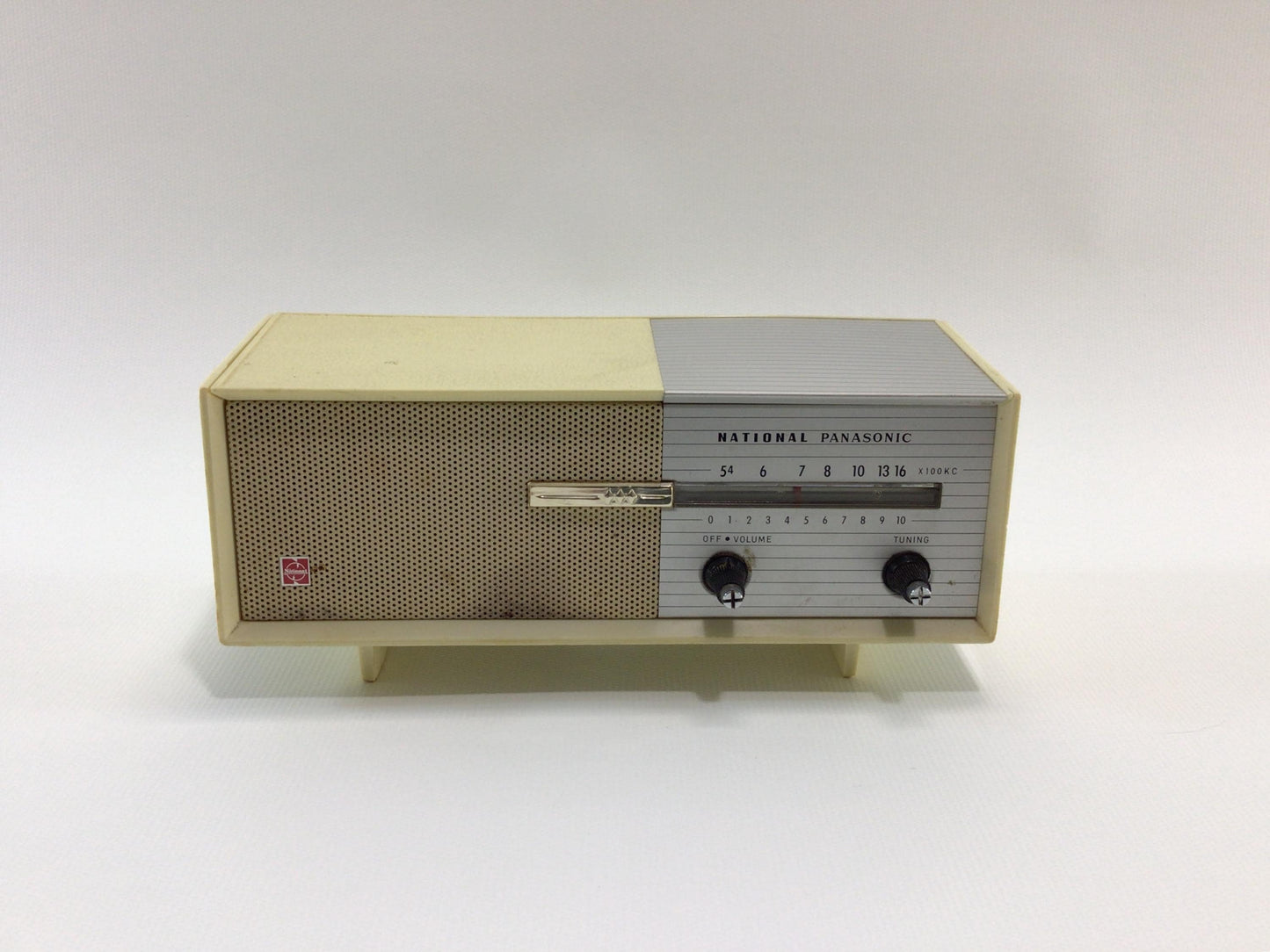 Vintage 6 Transistor AM Night Stand Radio Panasonic Model R-8 Analog Audio Electronics - Nonworking Parts Repair Display